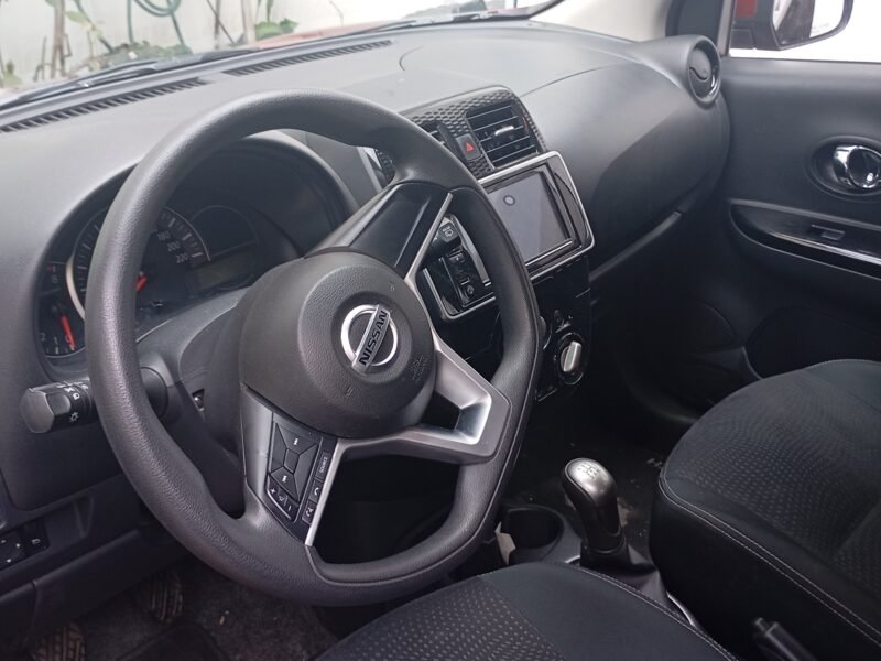 Nissan March 2021 Excelente estado